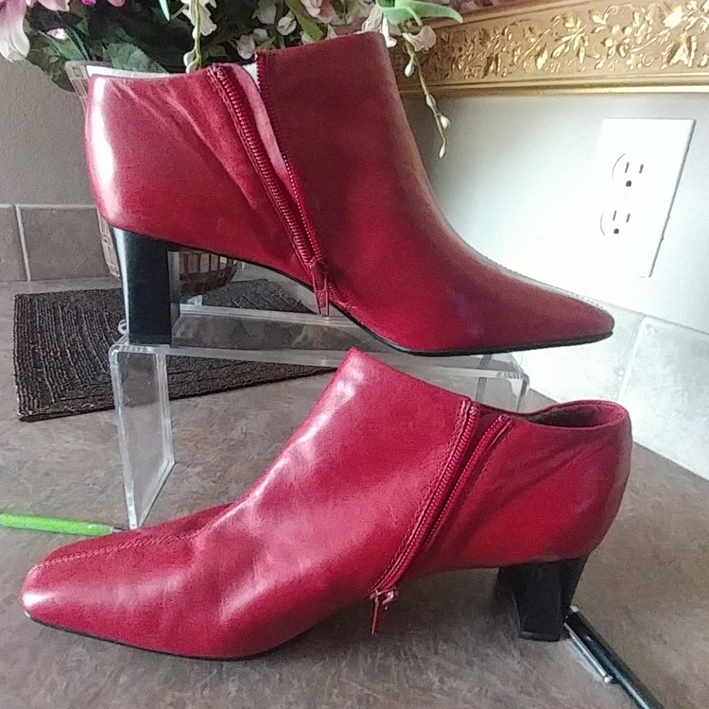 Ankle boots